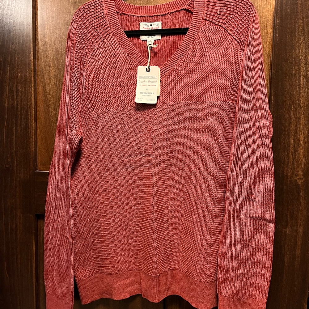NWT men’s Lucky Brand vneck sweater